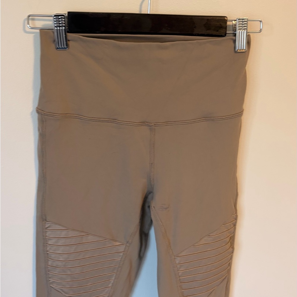 Alo Olive Green Leggings - Picture 3 of 14